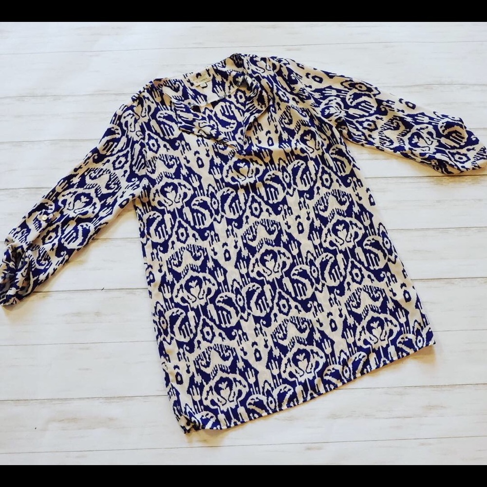 Cremieux Ivory Tunic w Blue Ikat Print